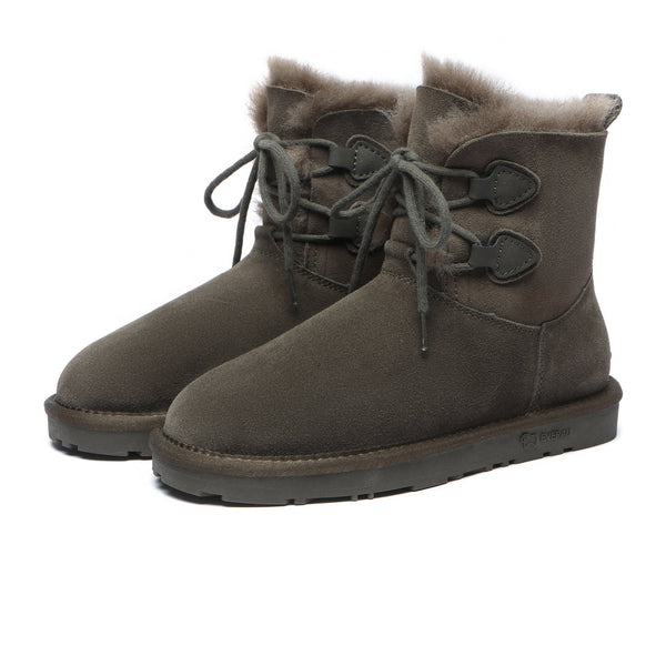 Chelsea Women Lace-up UGG Boots